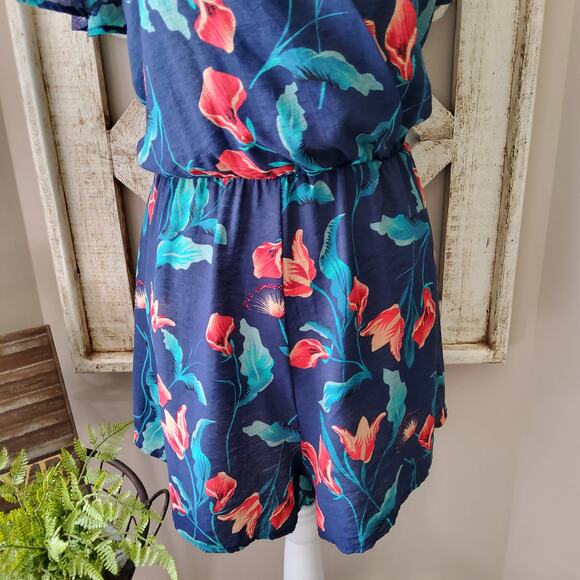 Ces Femme Women's Flutter Sleeve Surplice Shorts Romper in Blue & Coral Floral - Picture 4 of 13